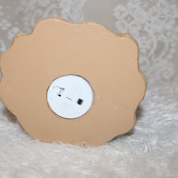 Cracker Barrel lighted fairy mushroom house NIB works great - Picture 5 of 10